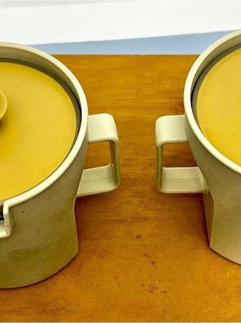 Tupperware Yellow & Cream Lidded Cookware Set - Picture 4 of 8